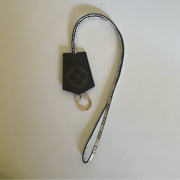 Louis Vuitton Giant Monogram Reverse Key Lanyard Clochette - Picture 8 of 11